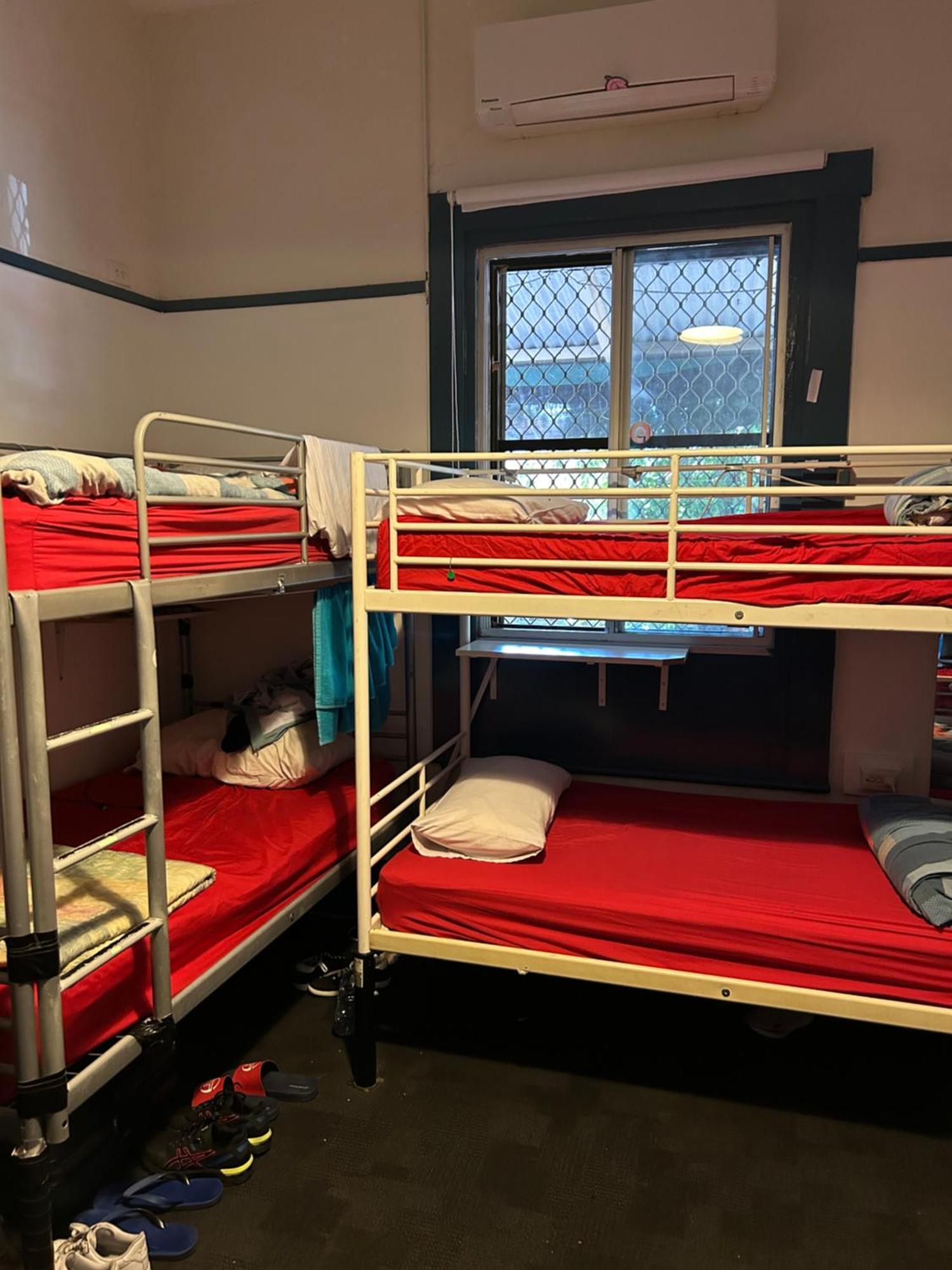 Shiralee Hostel -Note - Valid Passport Required To Check In Perth Exterior photo