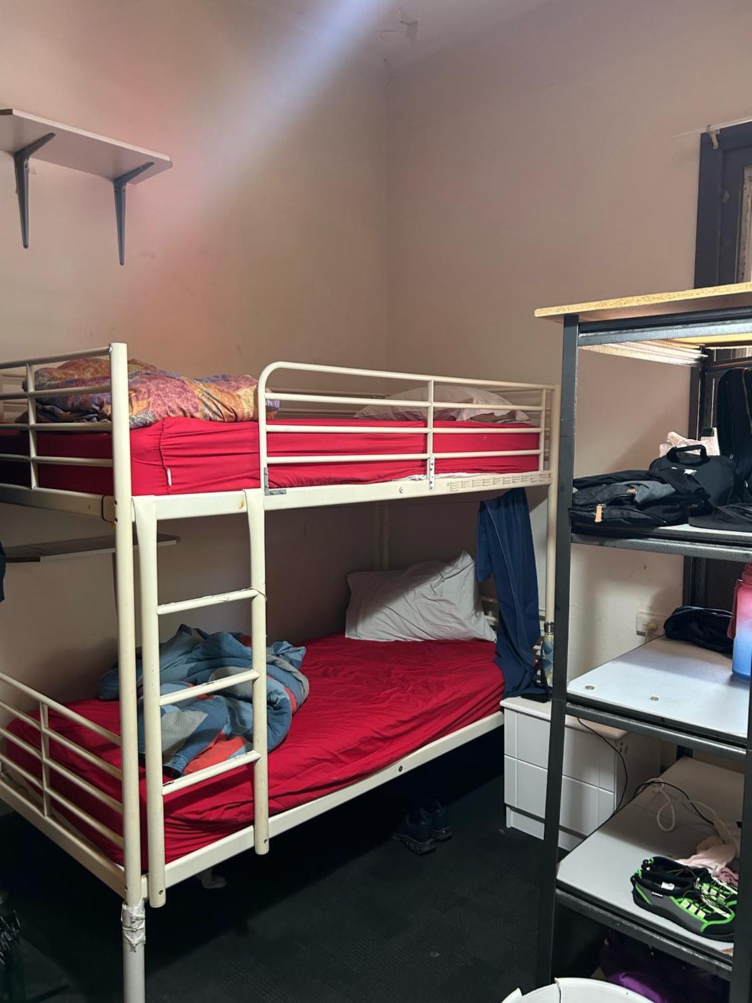 Shiralee Hostel -Note - Valid Passport Required To Check In Perth Exterior photo